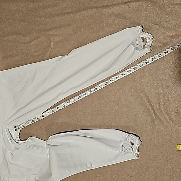 STUNNING GOOD AMERICAN WHITE DISTRESSED RAW EDGE JEANS - Picture 8 of 11